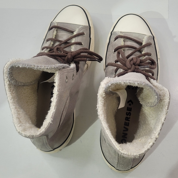 CONVERSE CTAS PLATFORM HIGH WOMEN'S SIZE 8 GREY SUEDE SHERPA A1 - Picture 8 of 15